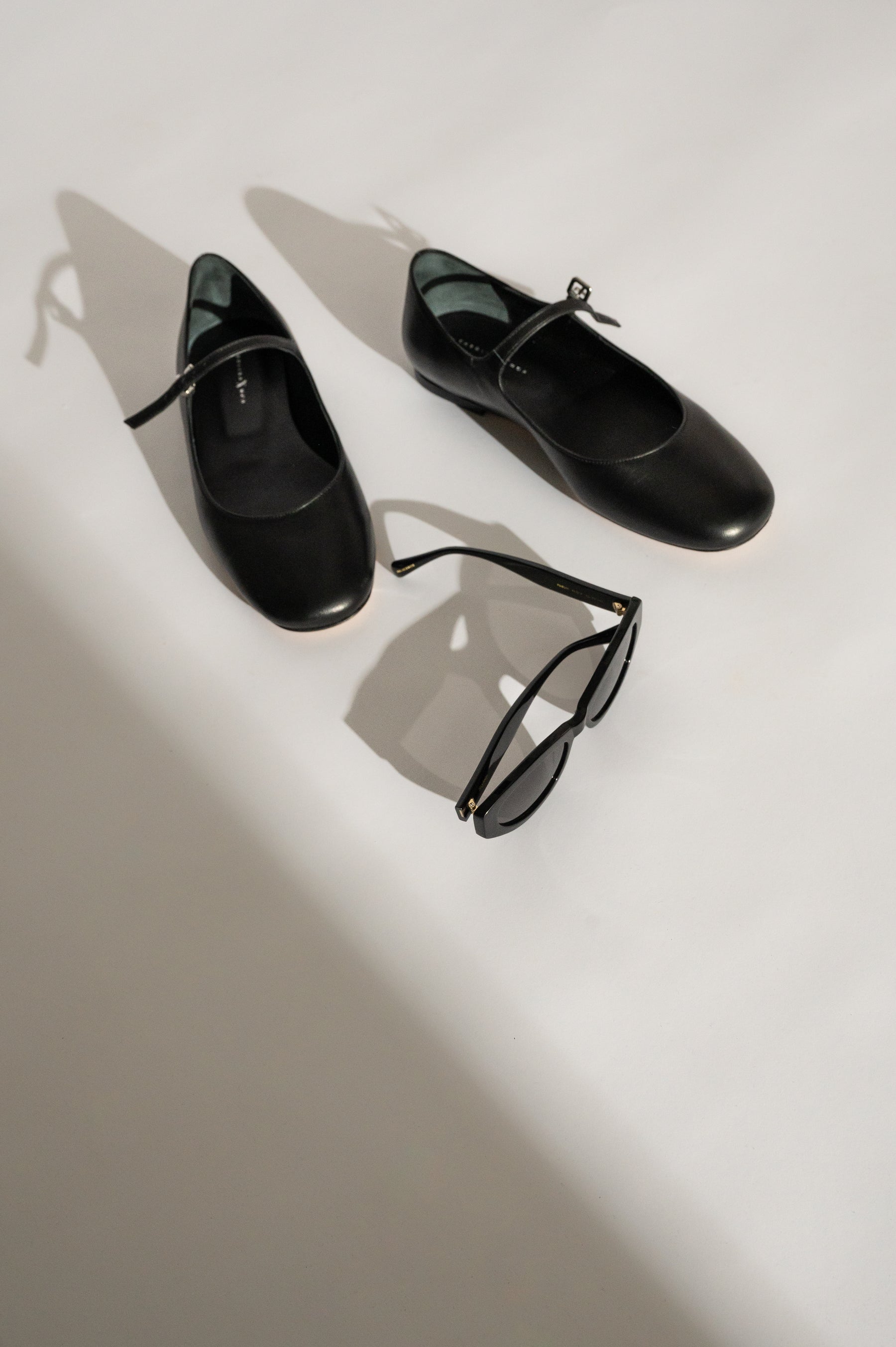 Mary Jane Flat Lily | Signature Black Calf Leather