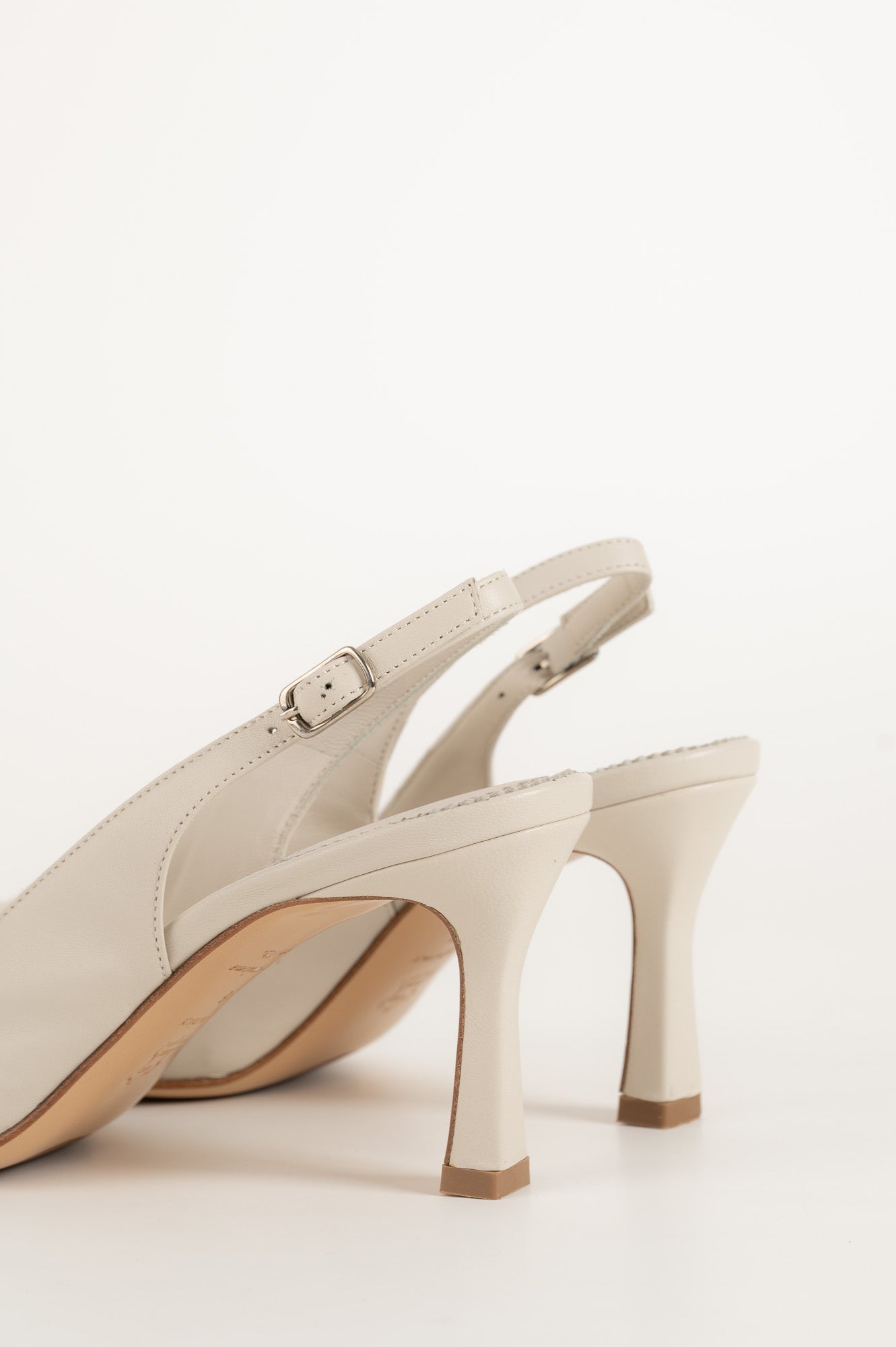 Slingback Pump Elsa 031 | Off-White Skinn