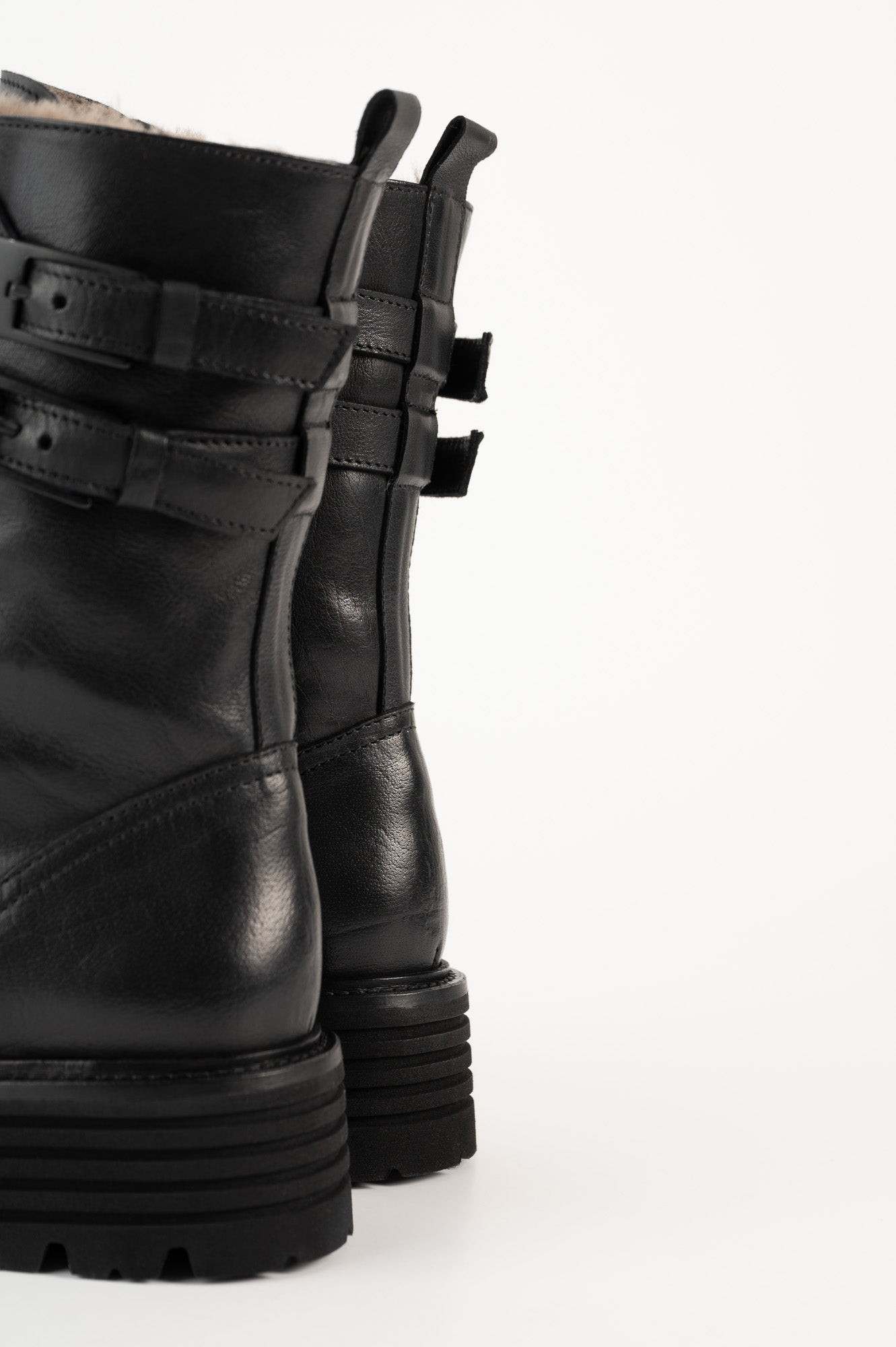Shearling Boot Gilda | Black Buffalo Leather