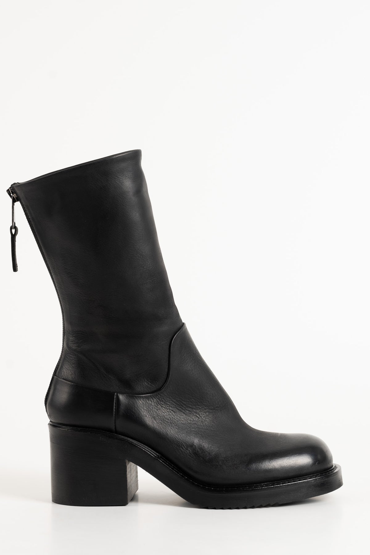 Heeled Boot Shape | Charcoal Black Nubuck