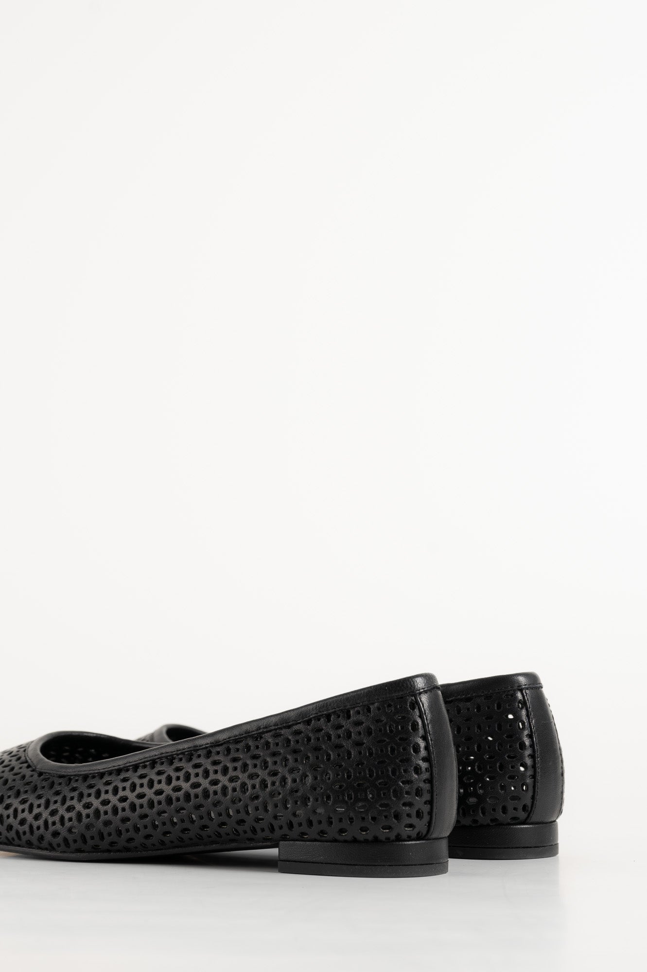 Ballet Flat Ayla | Black Perforated Leather