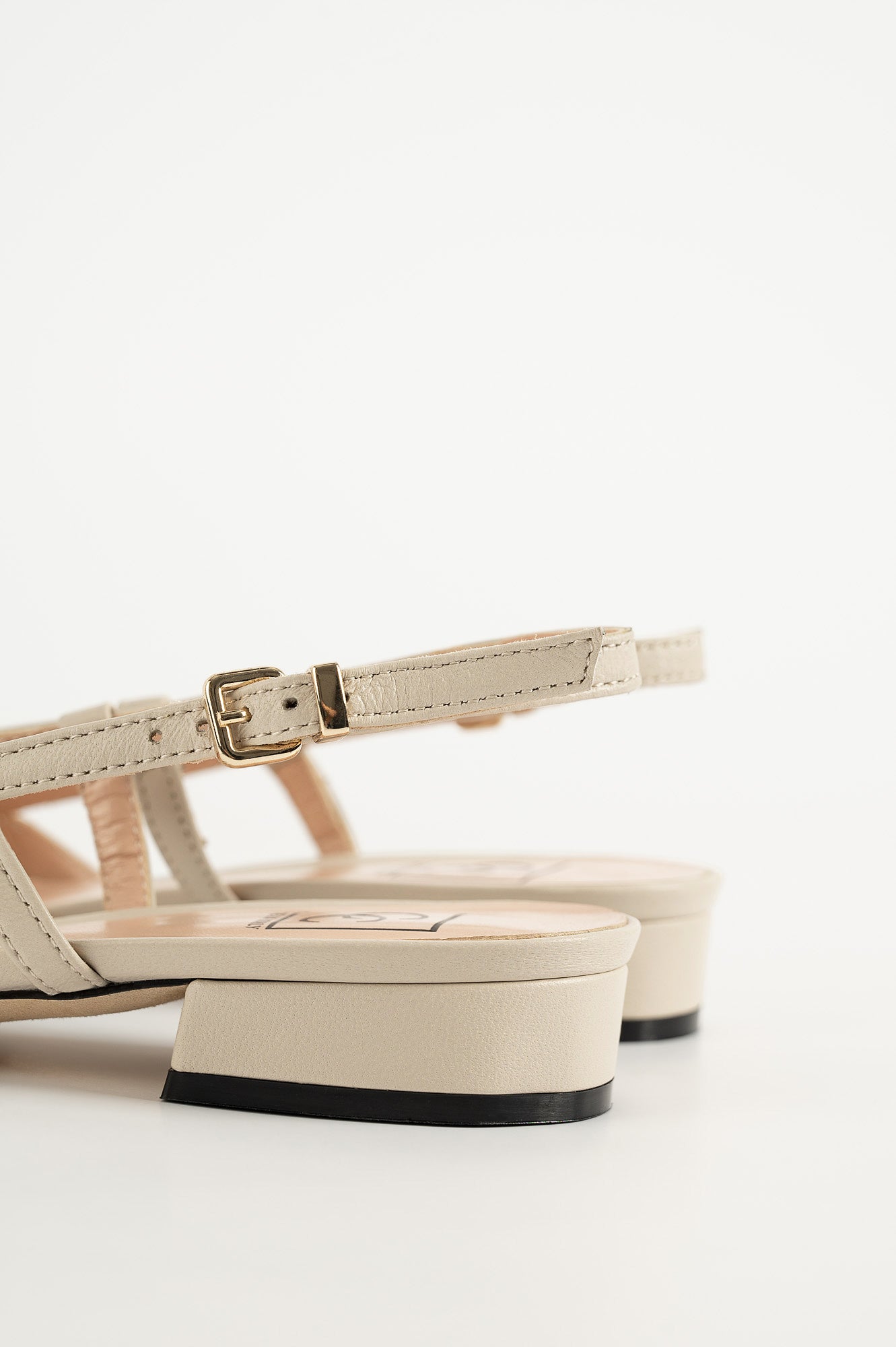 Ballet Flat Wiktoria | Eggshell White Leather