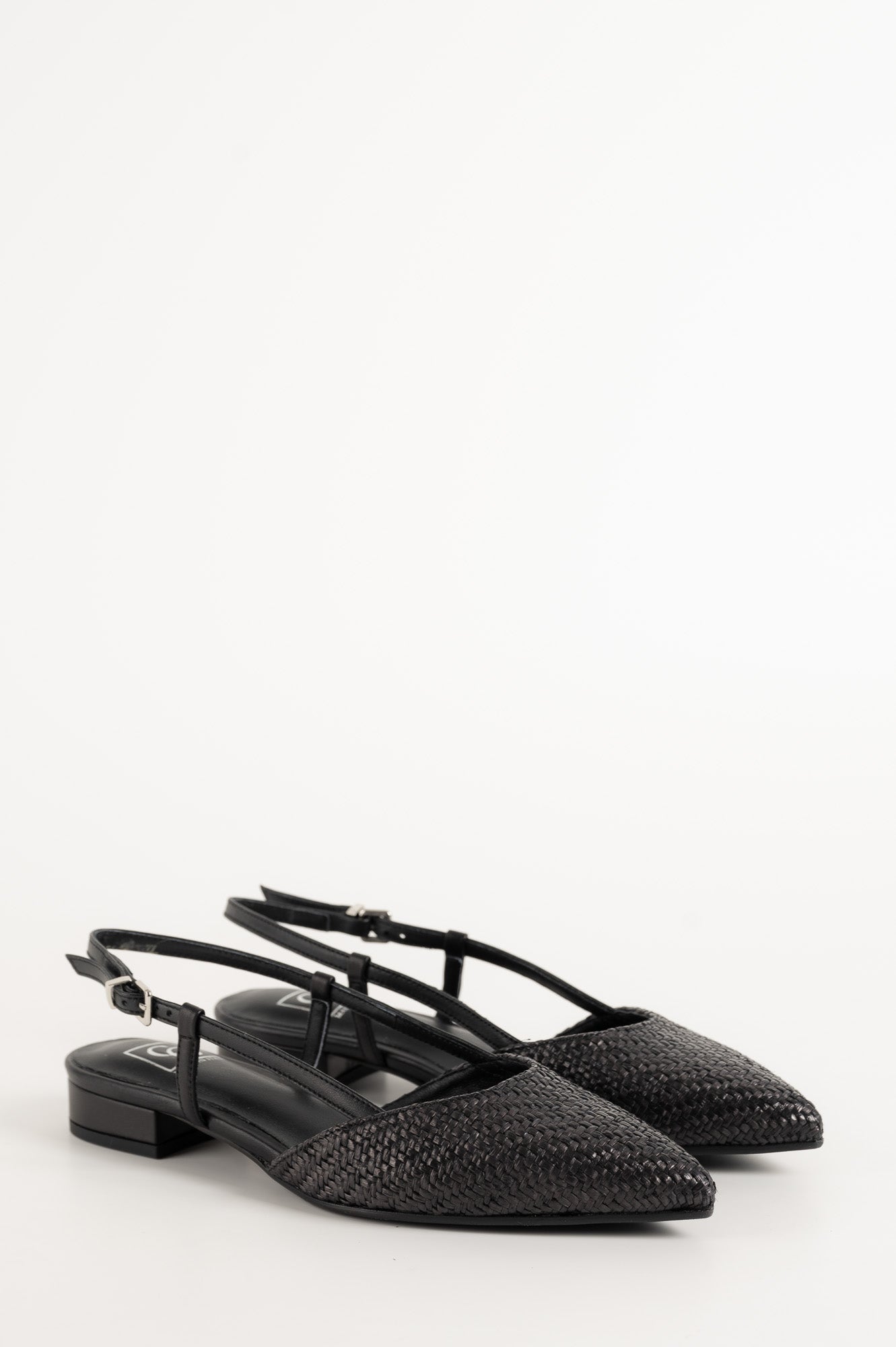 Slingback Flat Julia 264 | Black Raffia