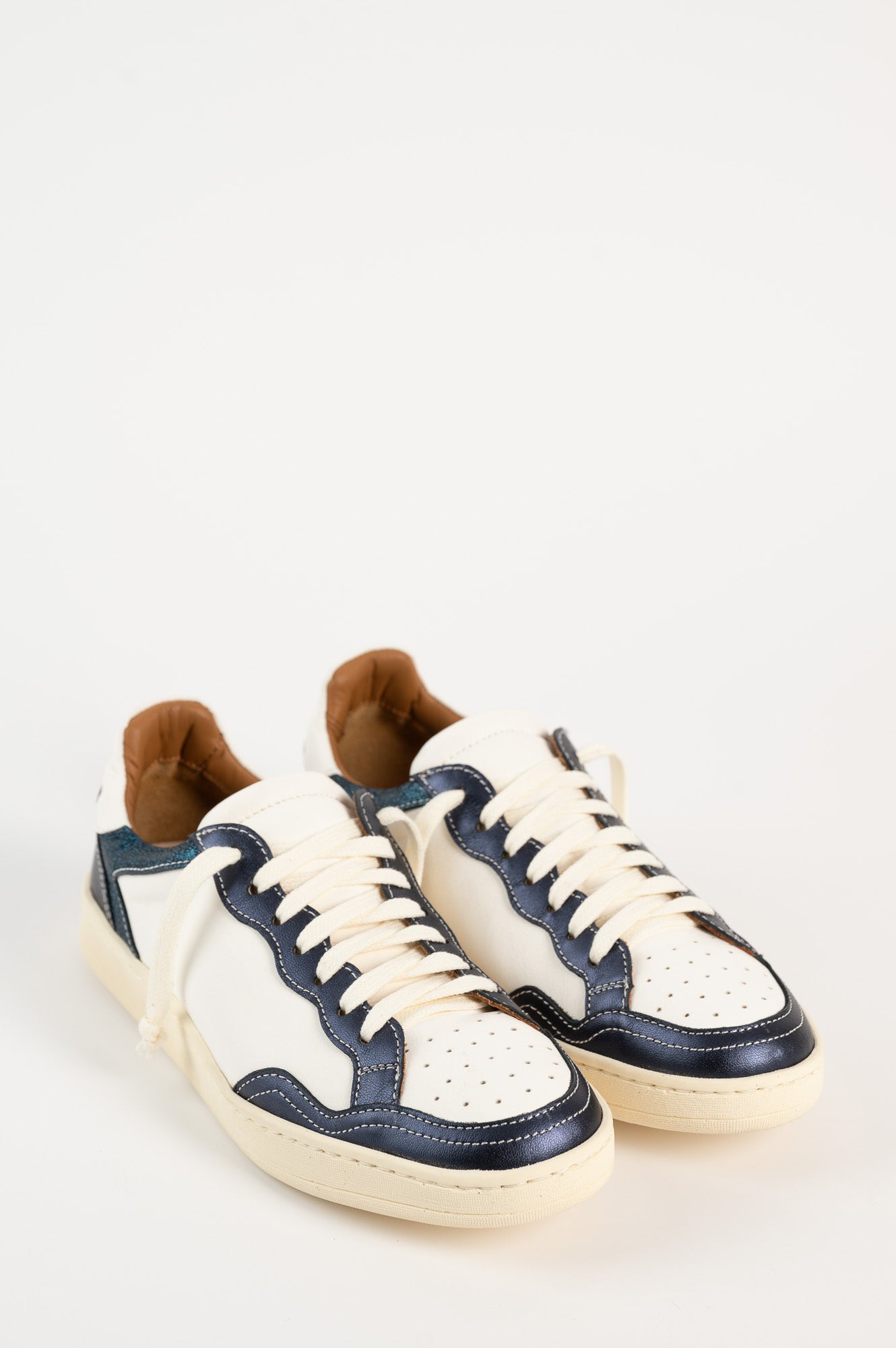 Low-top Sneaker Rebecca | Deep Blue Metallic Leather