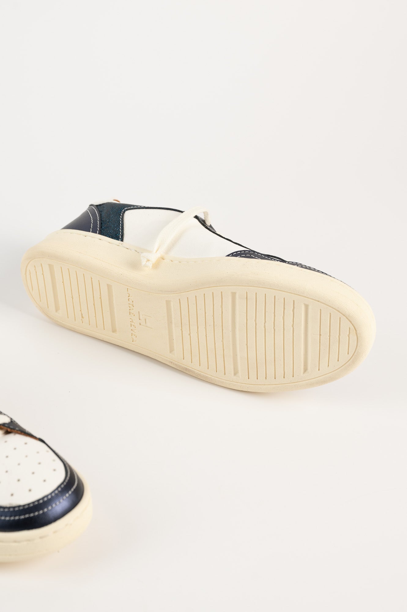 Low-top Sneaker Rebecca | Deep Blue Metallic Leather