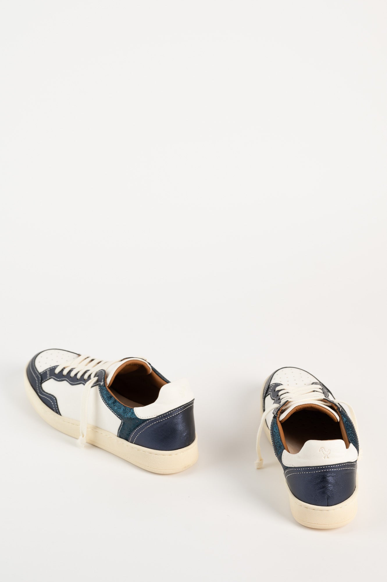 Low-top Sneaker Rebecca | Deep Blue Metallic Leather