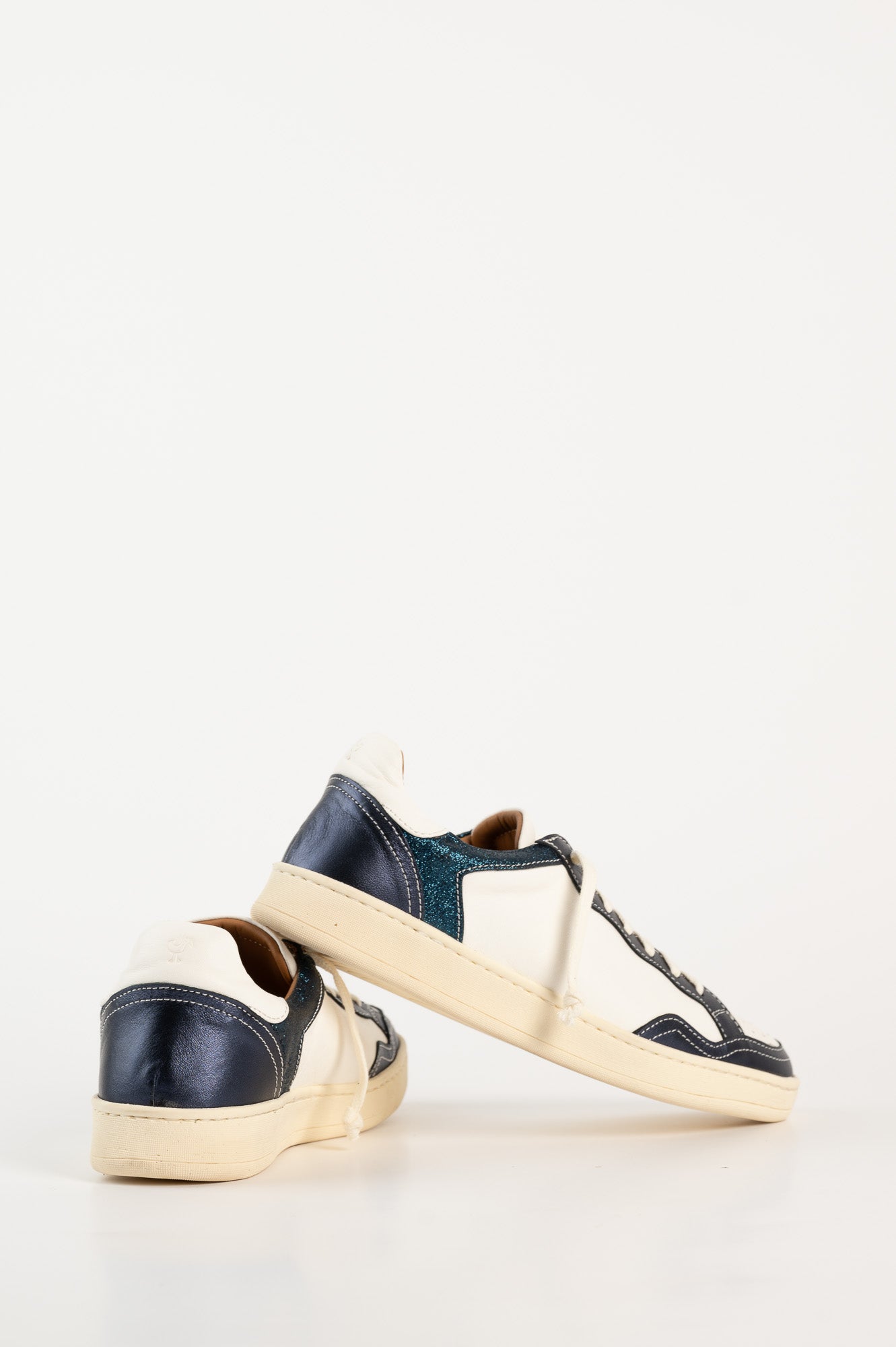 Low-top Sneaker Rebecca | Deep Blue Metallic Leather