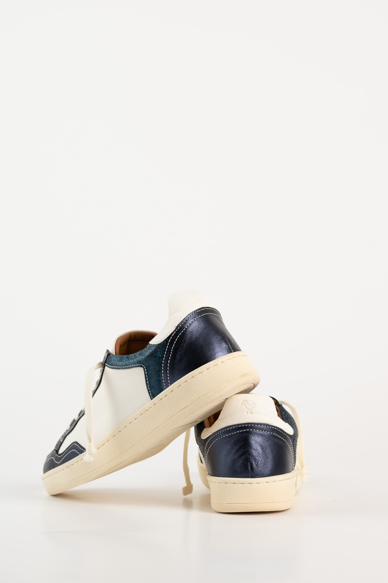 Low-top Sneaker Rebecca | Deep Blue Metallic Leather