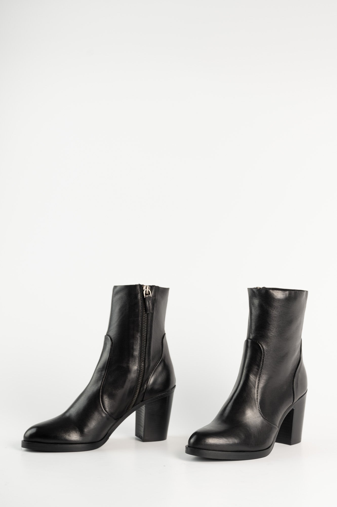 Signature Boot Viona 8cm | Black Calf Leather