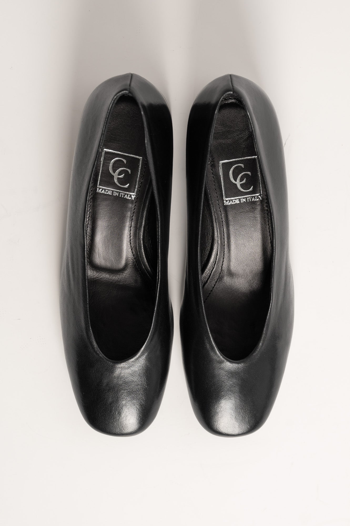 Rounded Pump Elmina | Black Nappa Leather