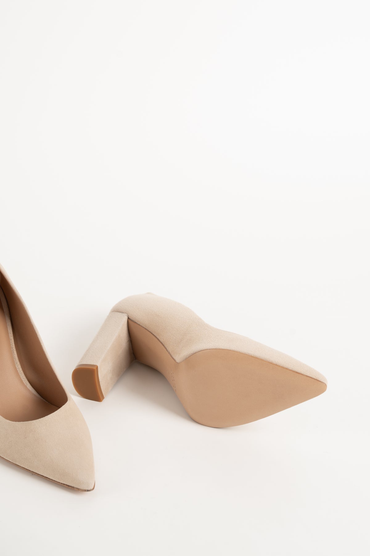 Classic Pump Block 8cm | Sand Beige Suede