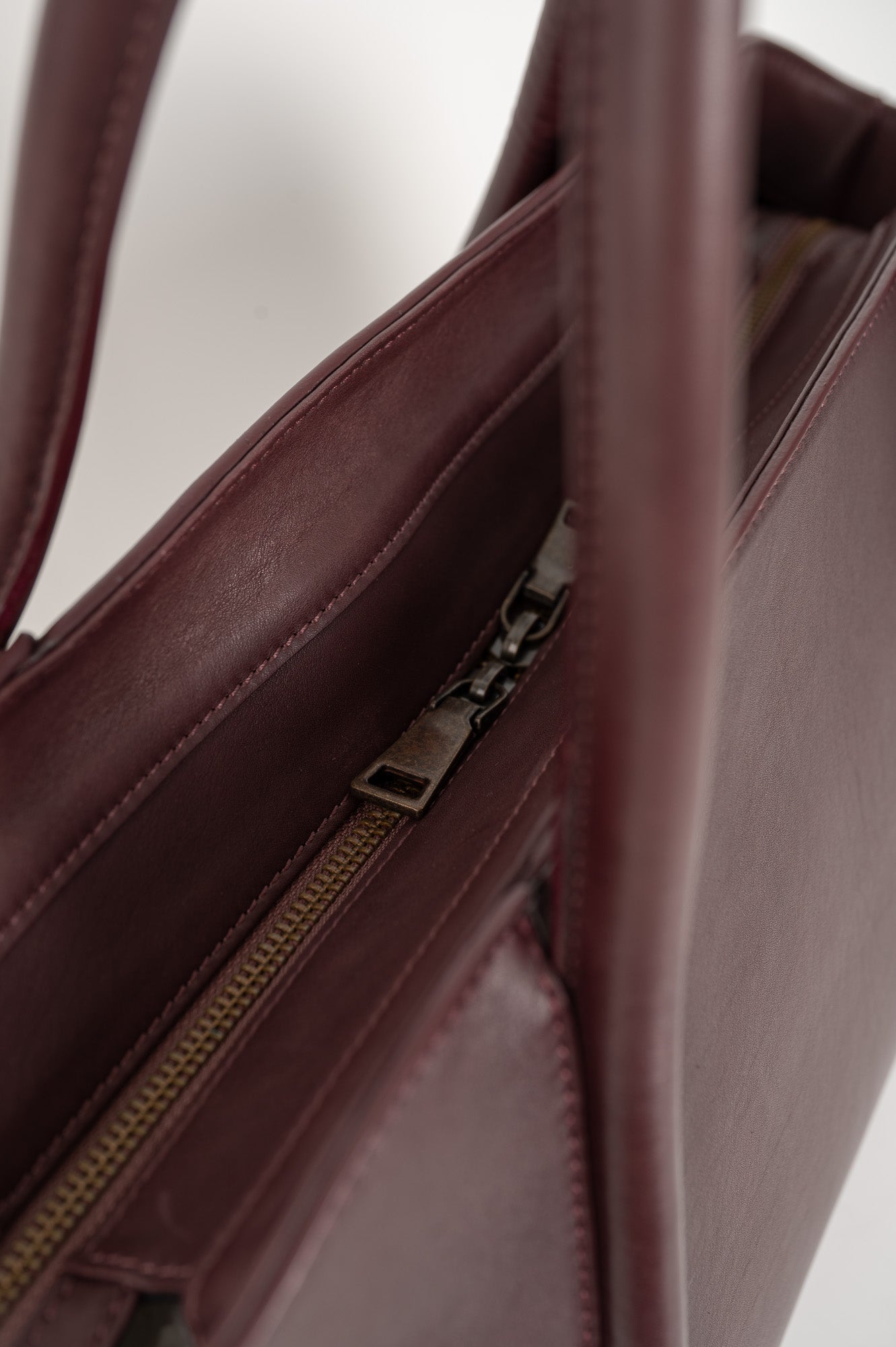 Shoulder Bag Cabala | Burgundy Saddle Leather