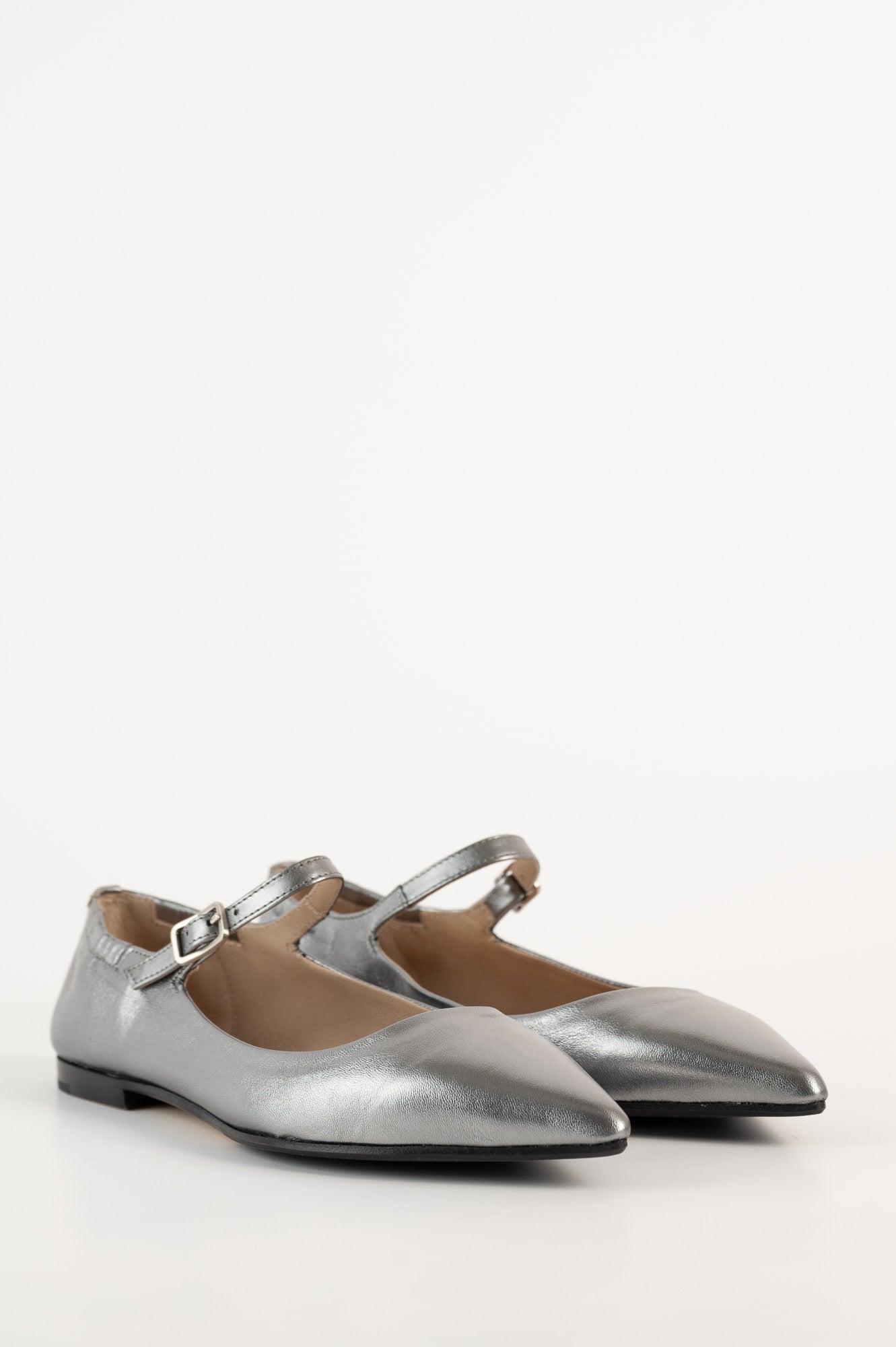 Mary Jane Flat Ingrid | Silver Nappa Leather