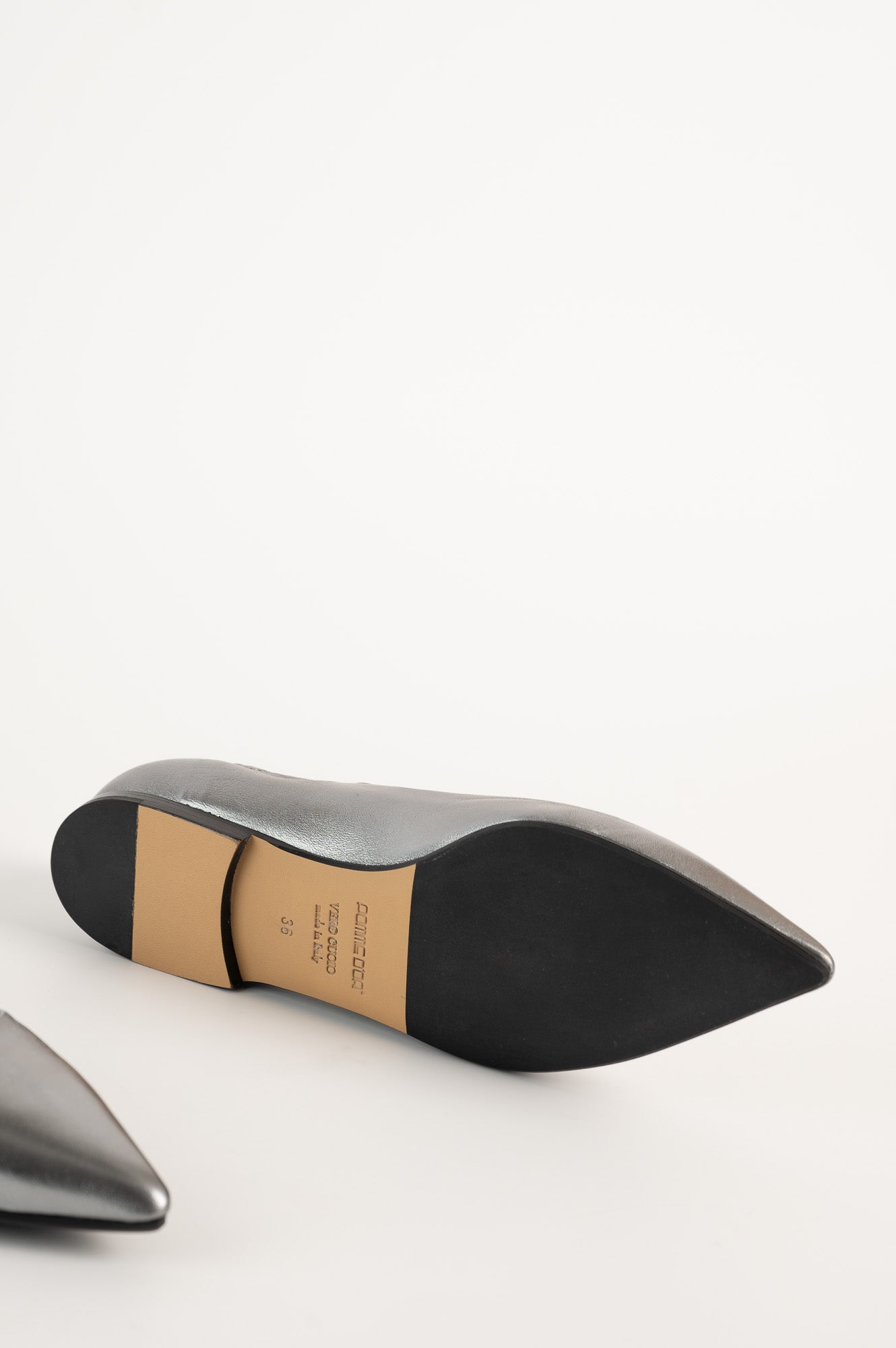 Mary Jane Flat Ingrid | Silver Nappa Leather