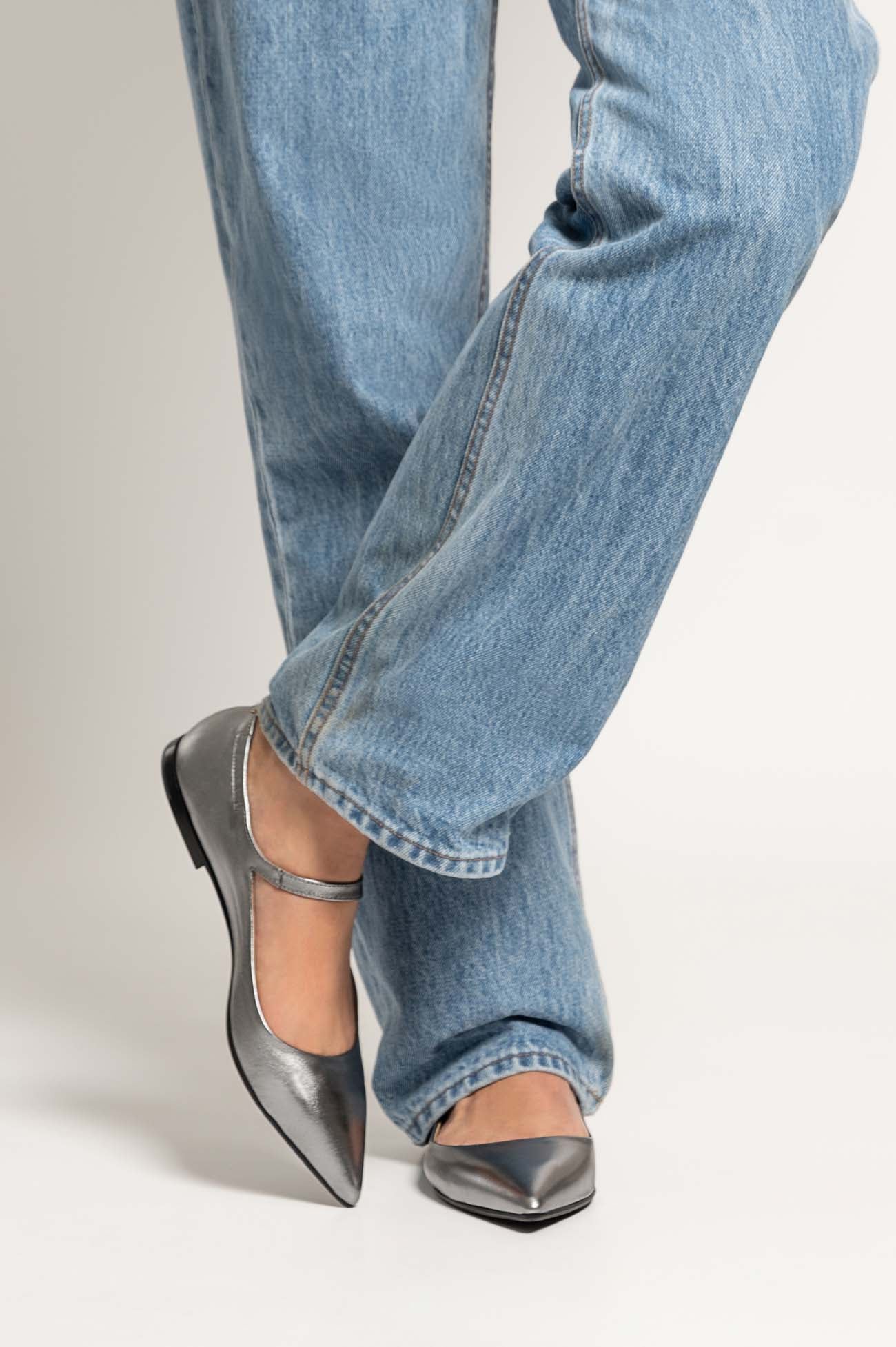 Mary Jane Flat Ingrid | Silver Nappa Leather