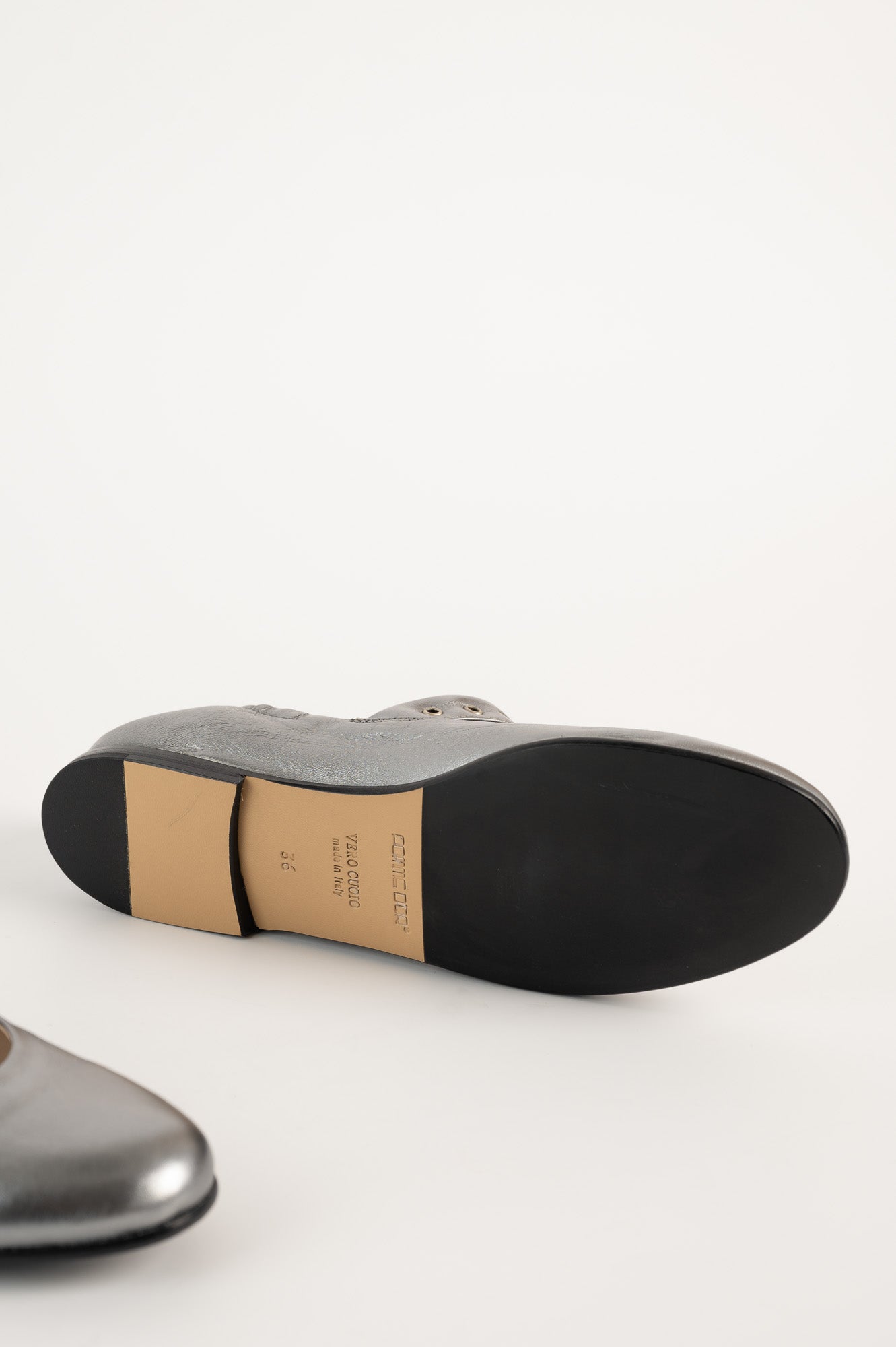 Mary Jane Flat Erin 852 | Silver Leather