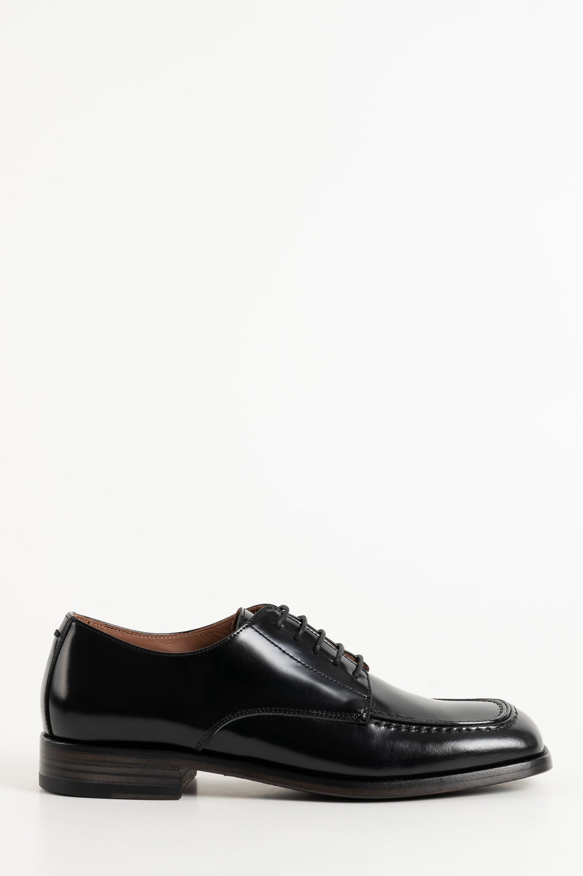 Glossy Derby Shoe | Black Abrasivato Leather