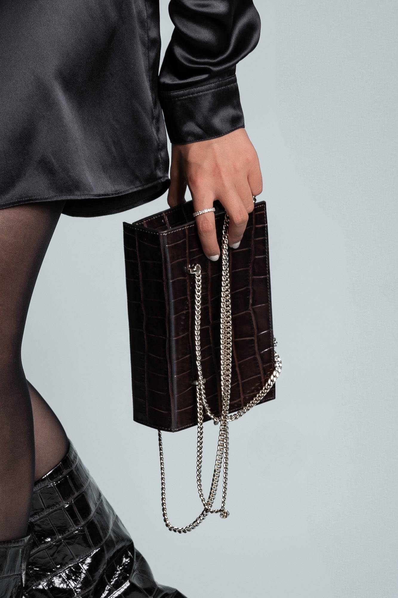 Chain Clutch | Dark Brown Croc-Embossed Calf Leather