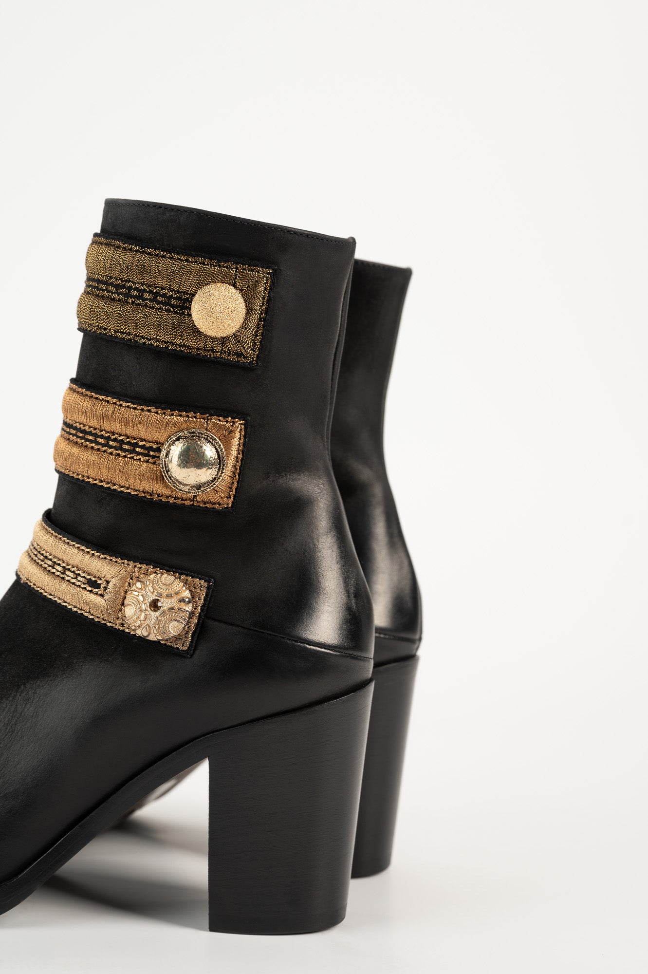 Ankle Boot Button | Black Calf Nubuck