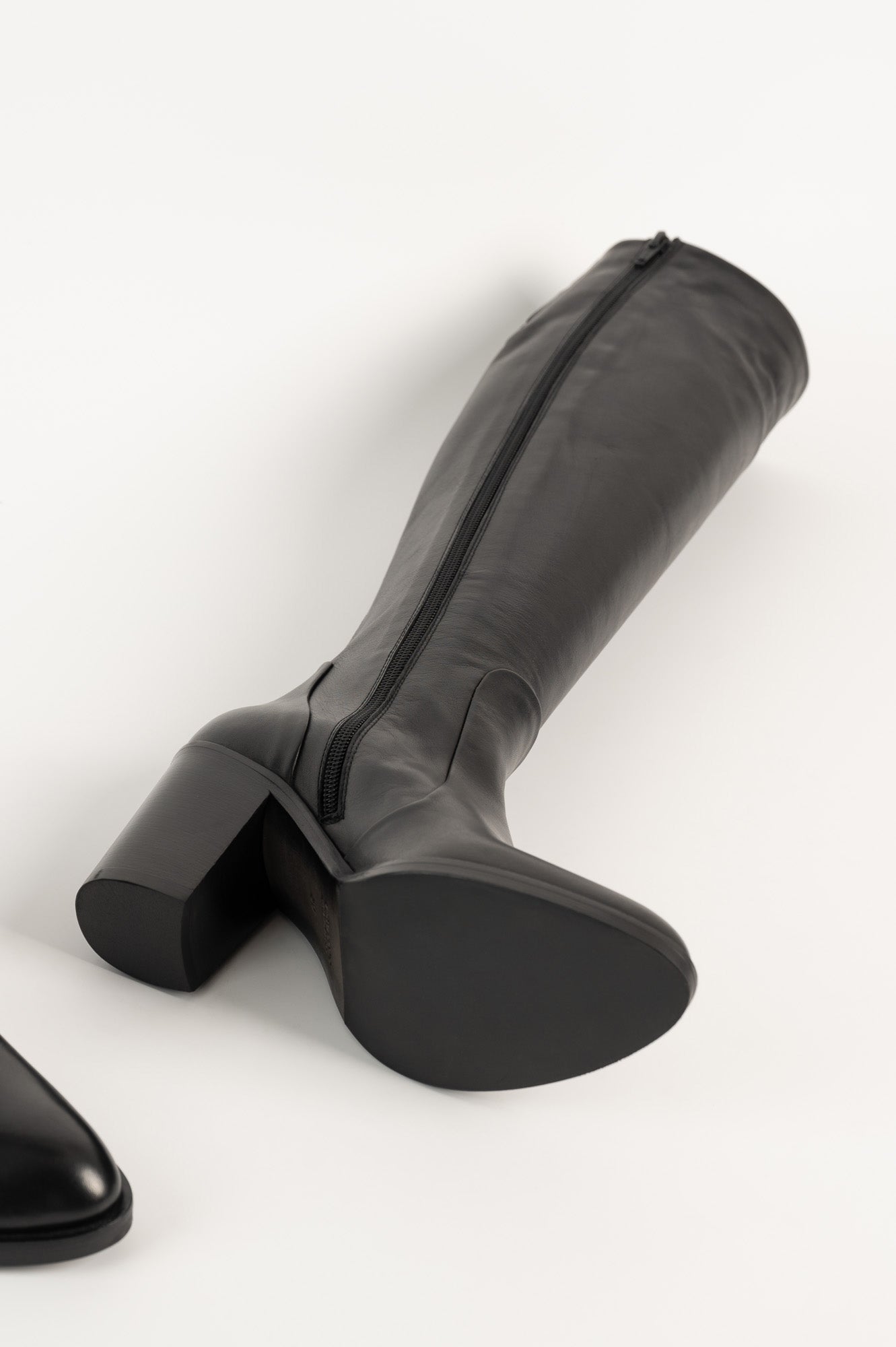 Signature High Boot 8cm | Black Calf Leather
