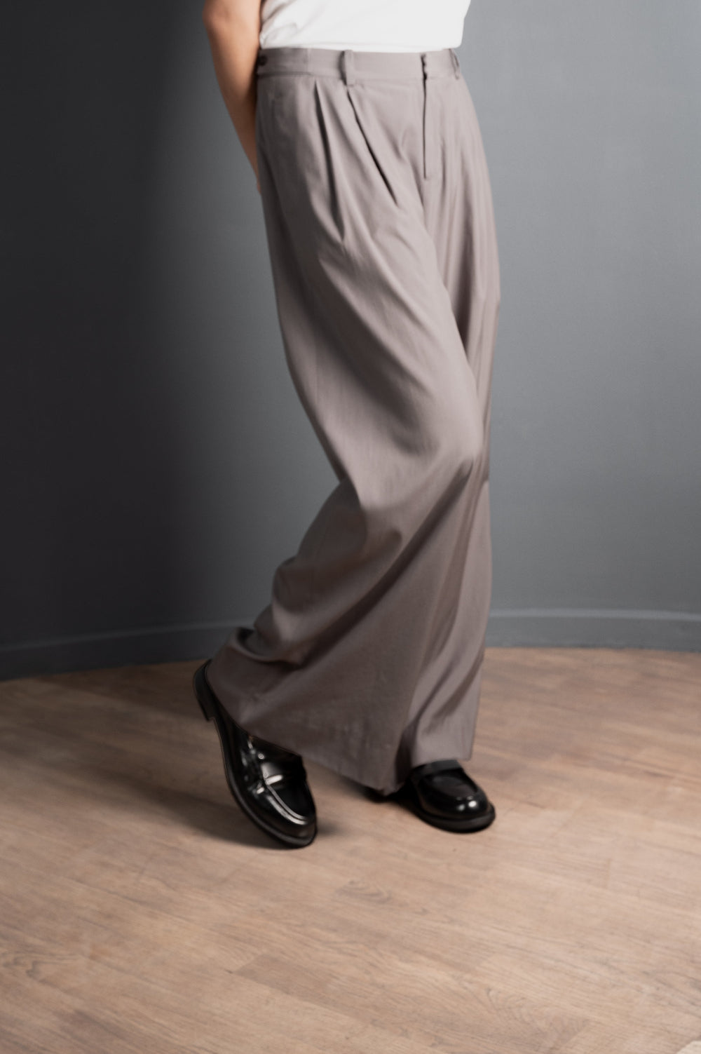 Penny Loafer Zina | Black Abrasivato Leather