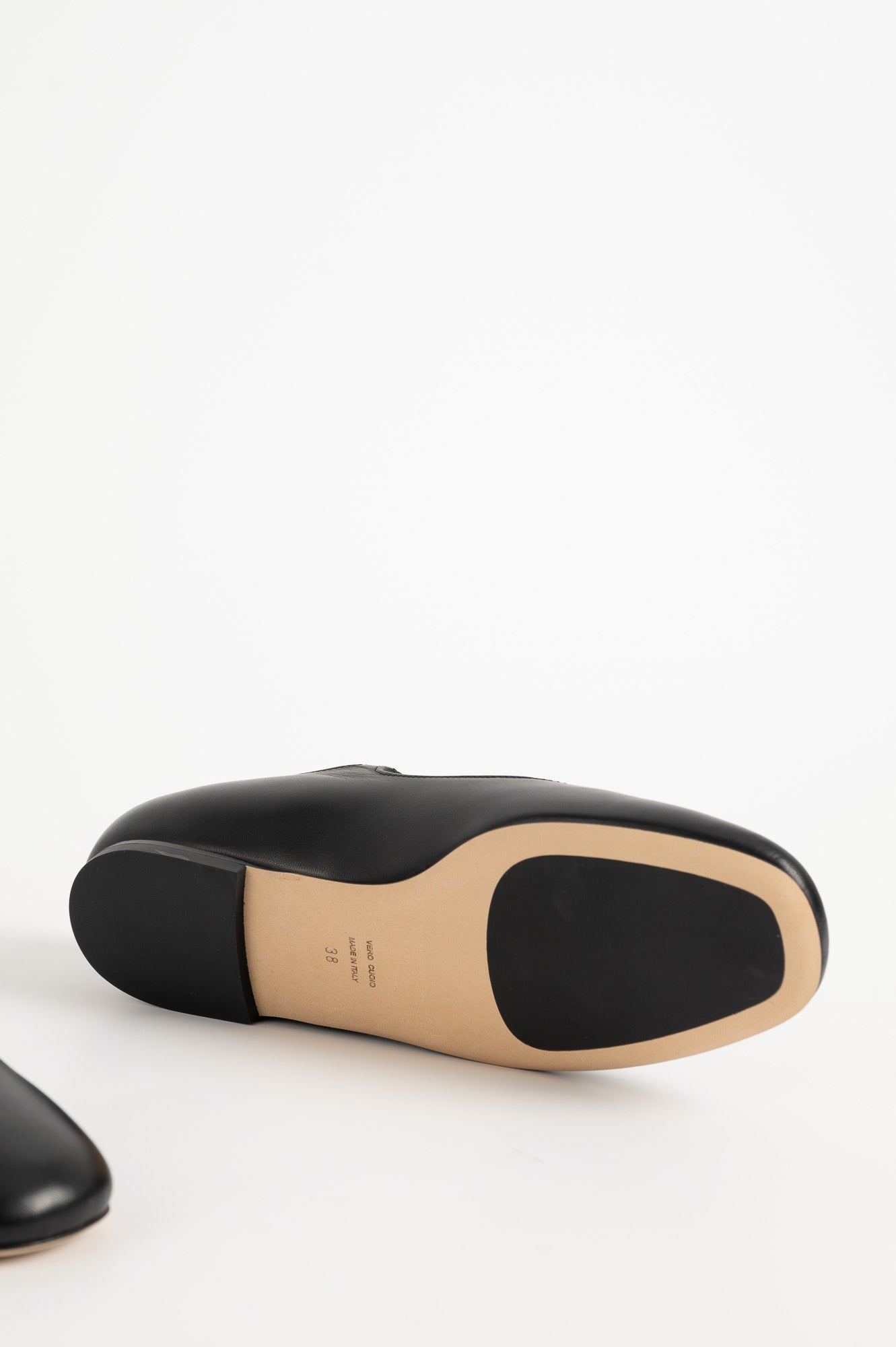 Mary Jane Flat Lily | Signature Black Calf Leather