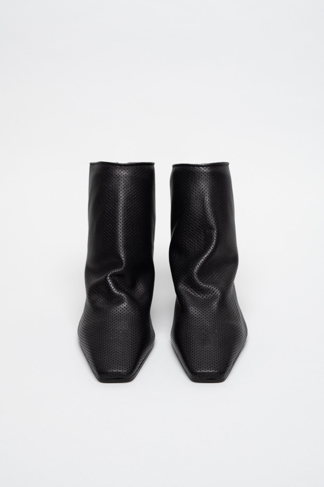 Mid-Heel Ankle Boot Chail | Black Perforated Nappa Leather