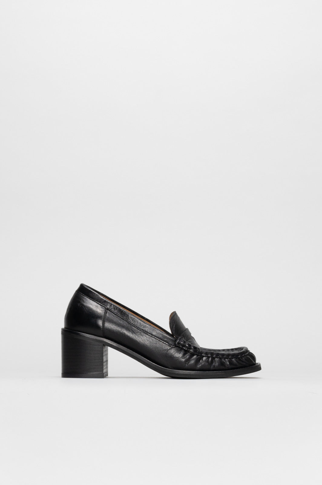 Heeled Loafer Pump Zita | Deep Black Calf Leather