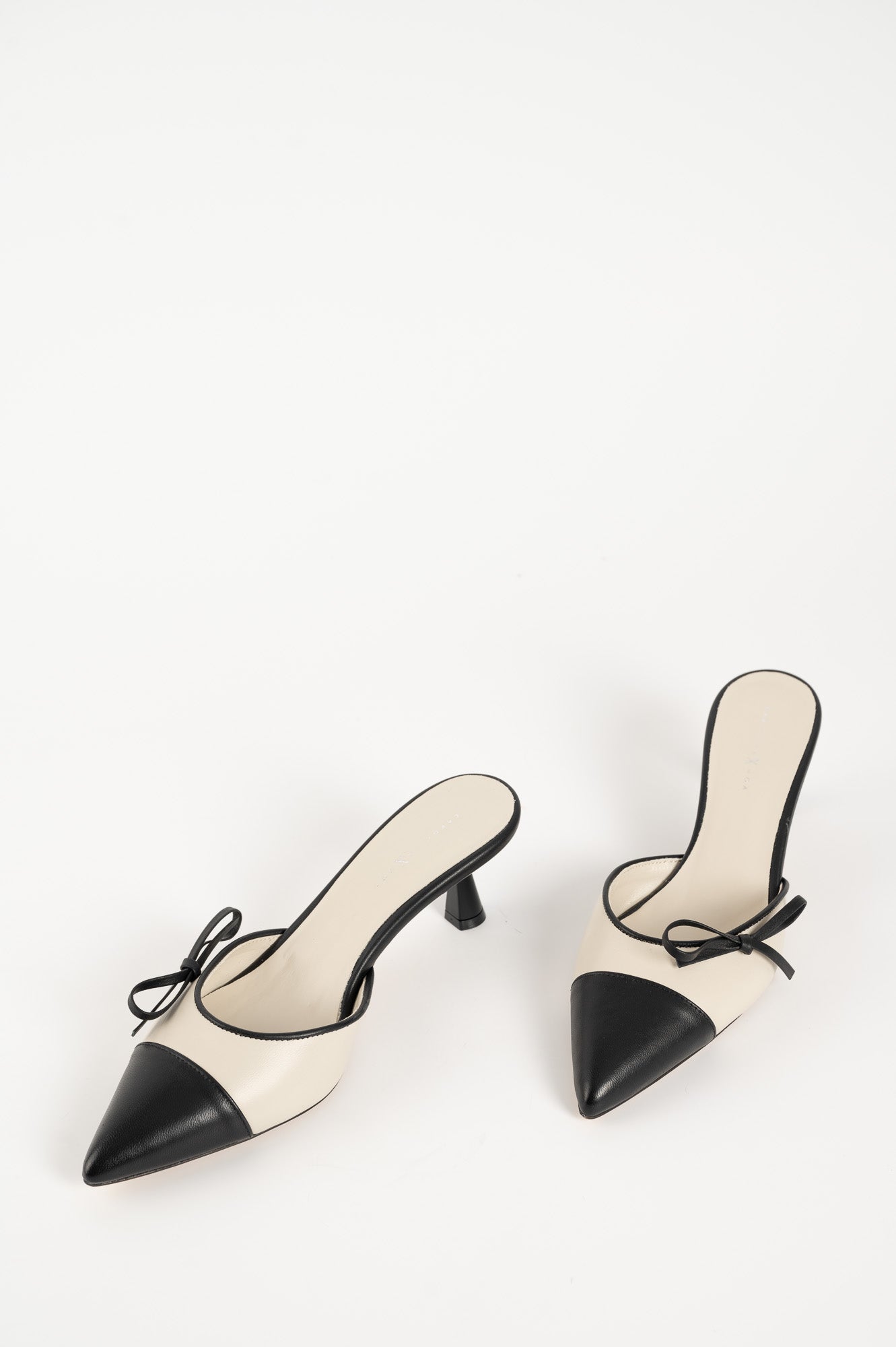Mule Pump Prim | Black & Ivory 6cm