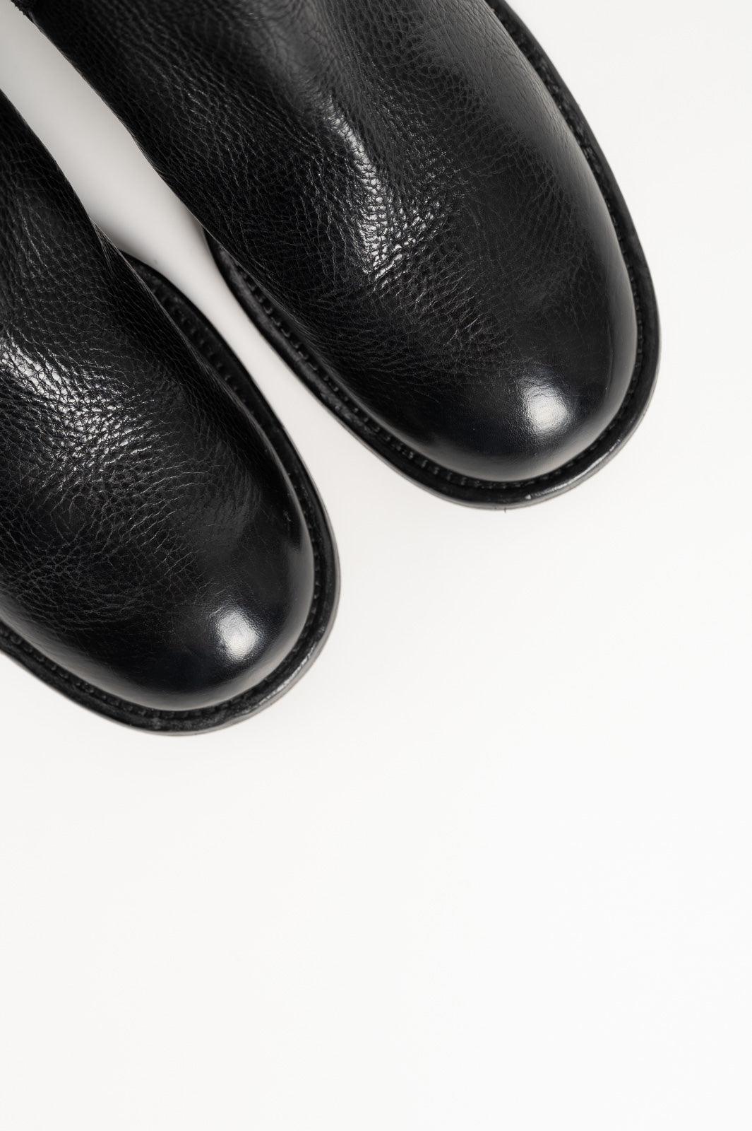 Heeled Boot Arizona | Grained Black Calf Leather