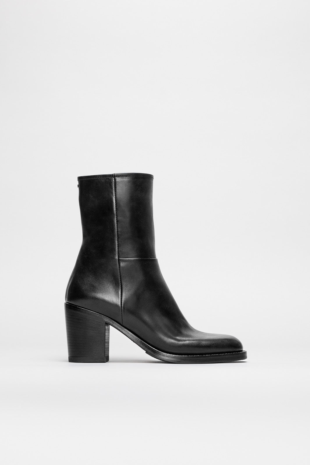 Heeled Boot Shelby | Noble Black Calf Leather