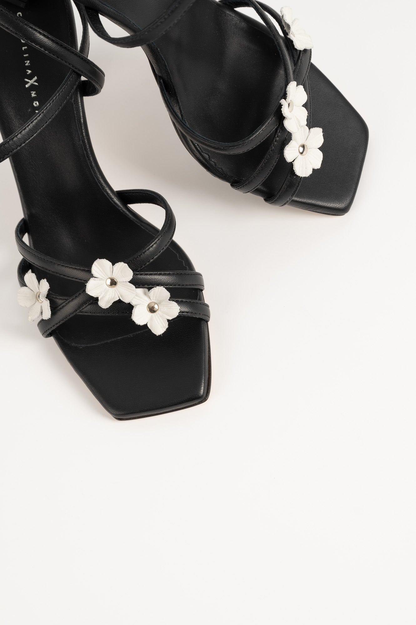 Heeled Sandal Flora | Noble Black Calf Leather