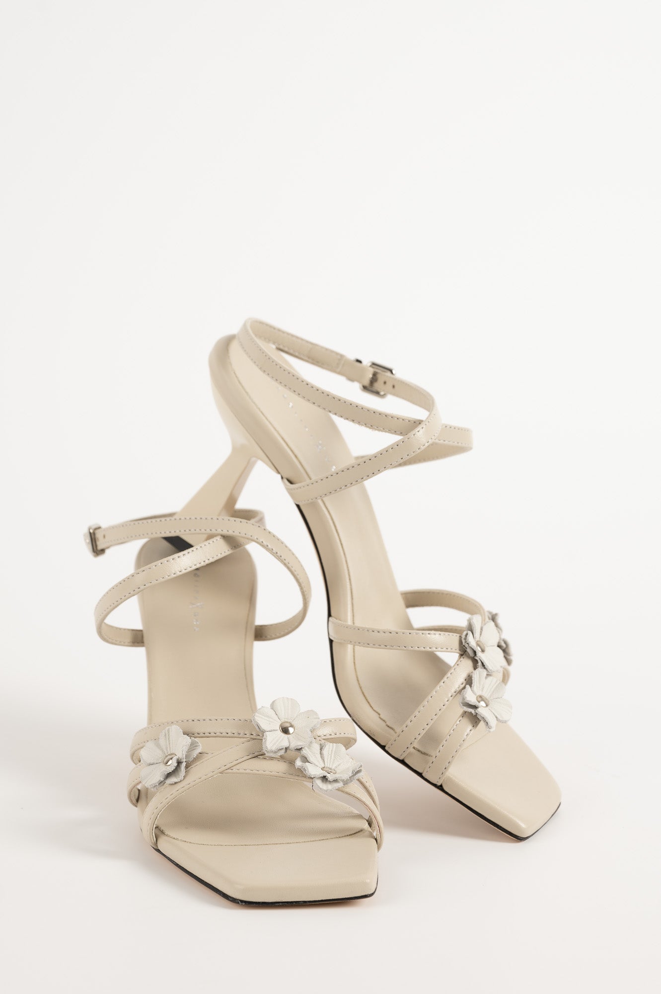 Heeled Sandal Flora | Eggshell White Calf Leather