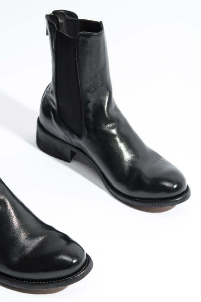 Zipper Boot Lison | Black Washed Buffalo Leather