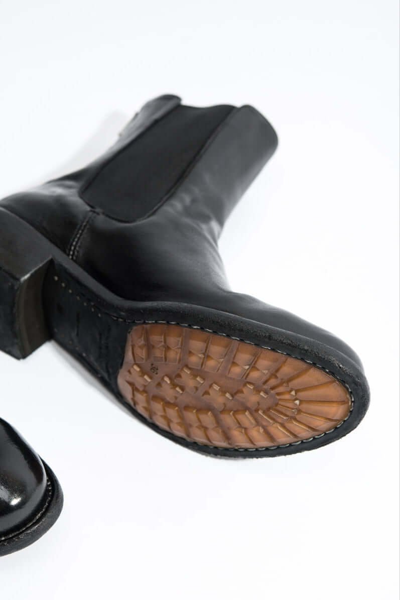 Zipper Boot Lison | Black Washed Buffalo Leather