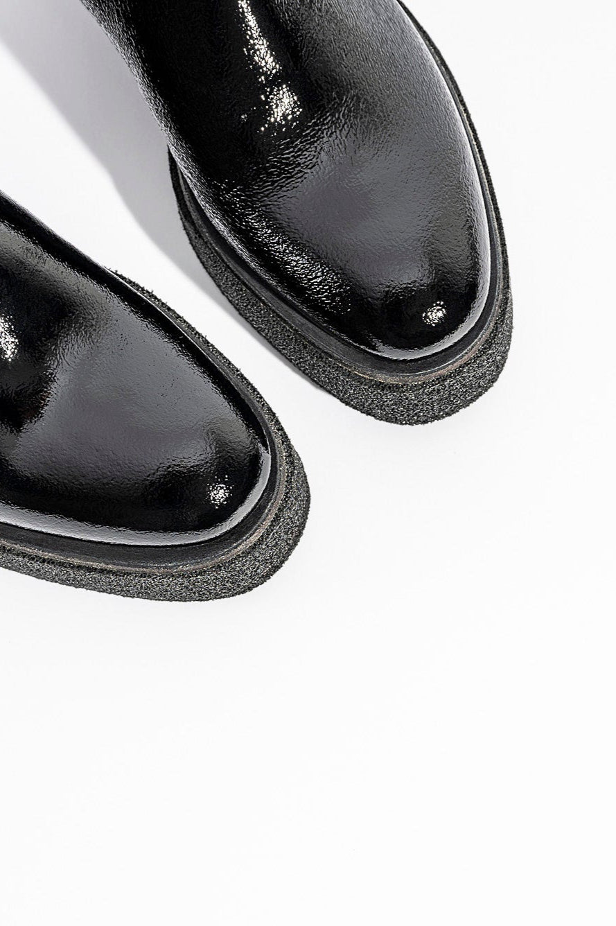 Manila Boot 405 | Svart Lack