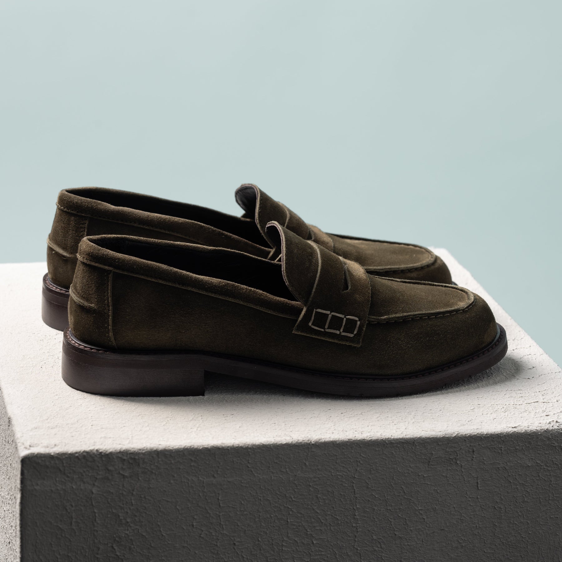Flats & Loafers