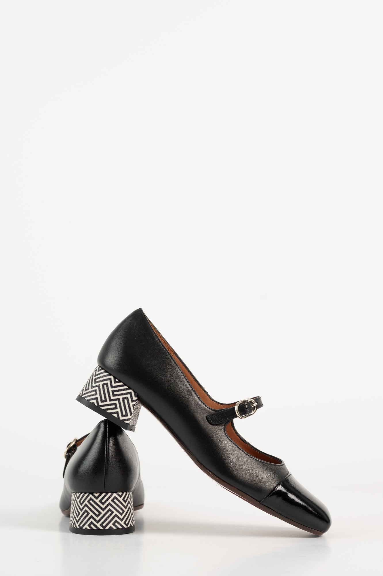 Mary Jane Pump Regia 072 | Black Leather