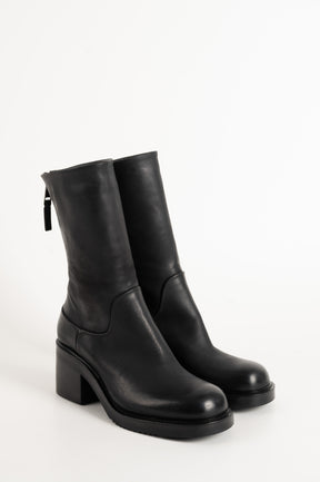 Boot Shape | Charcoal Black Nubuck