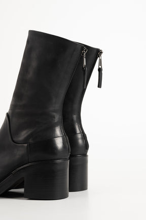 Boot Shape | Charcoal Black Nubuck