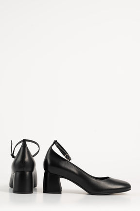 Strap Pump Phoebe 001 | Black Leather