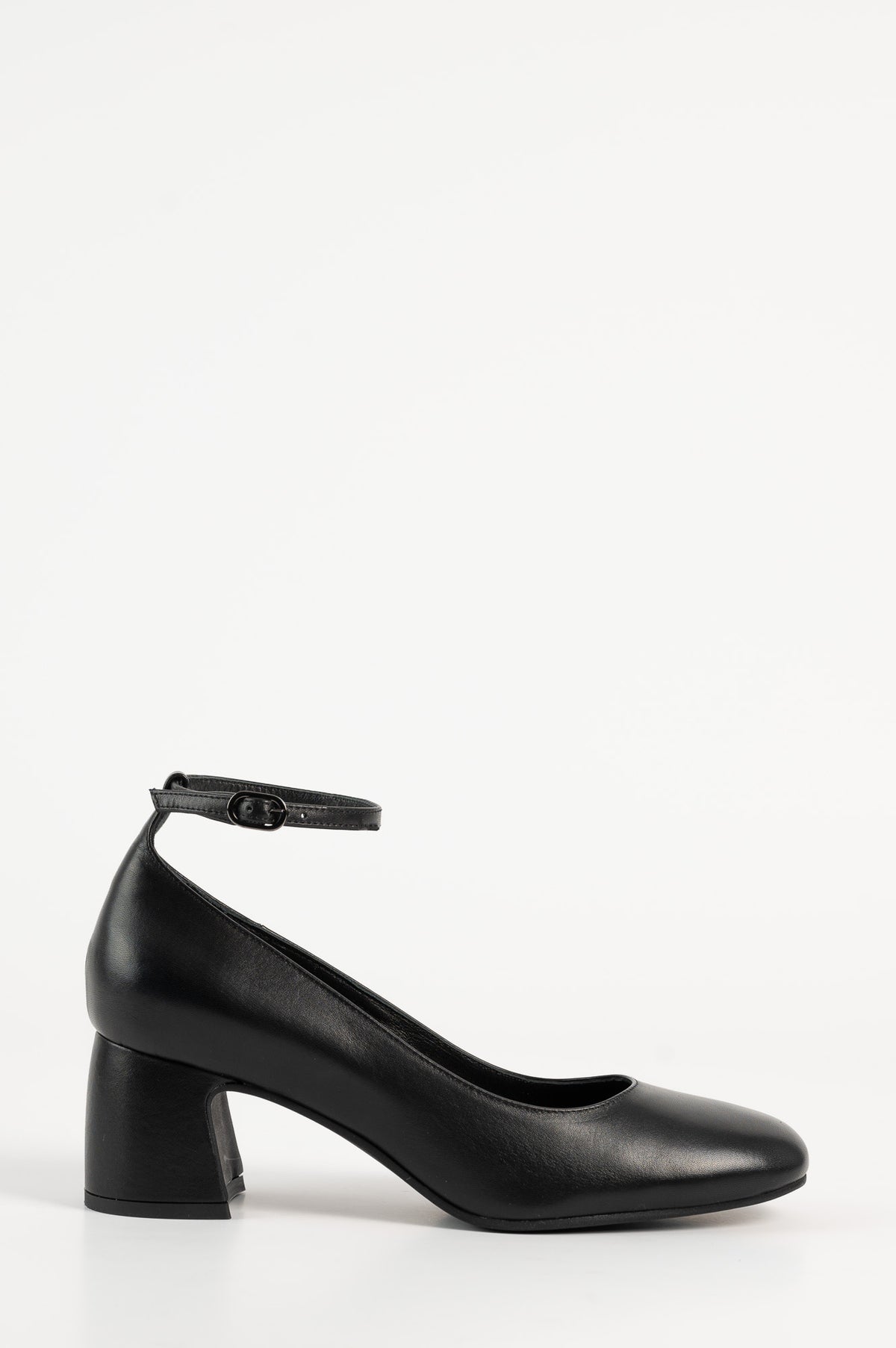 Strap Pump Phoebe 001 | Black Leather