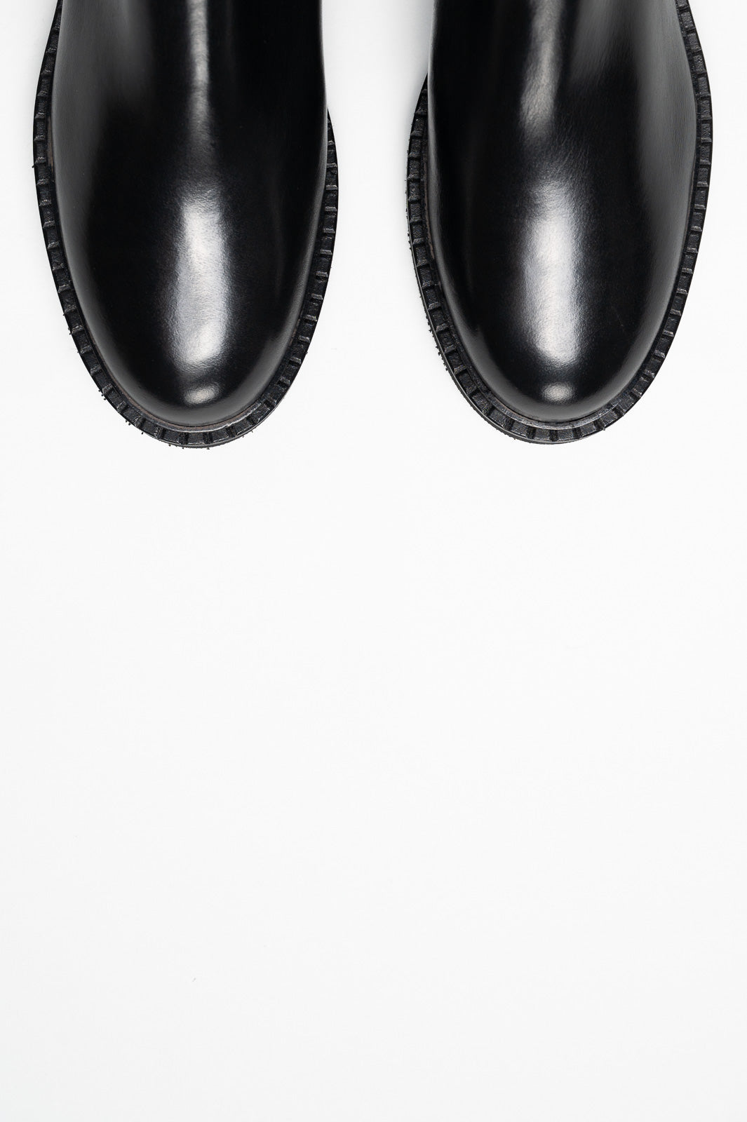 Zipper Boot Celina | Elegant Black Calf Leather