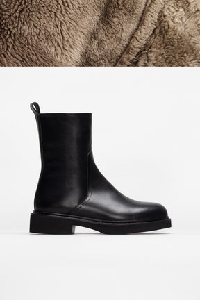Shearling Boot Celina | Elegant Black Calf Leather