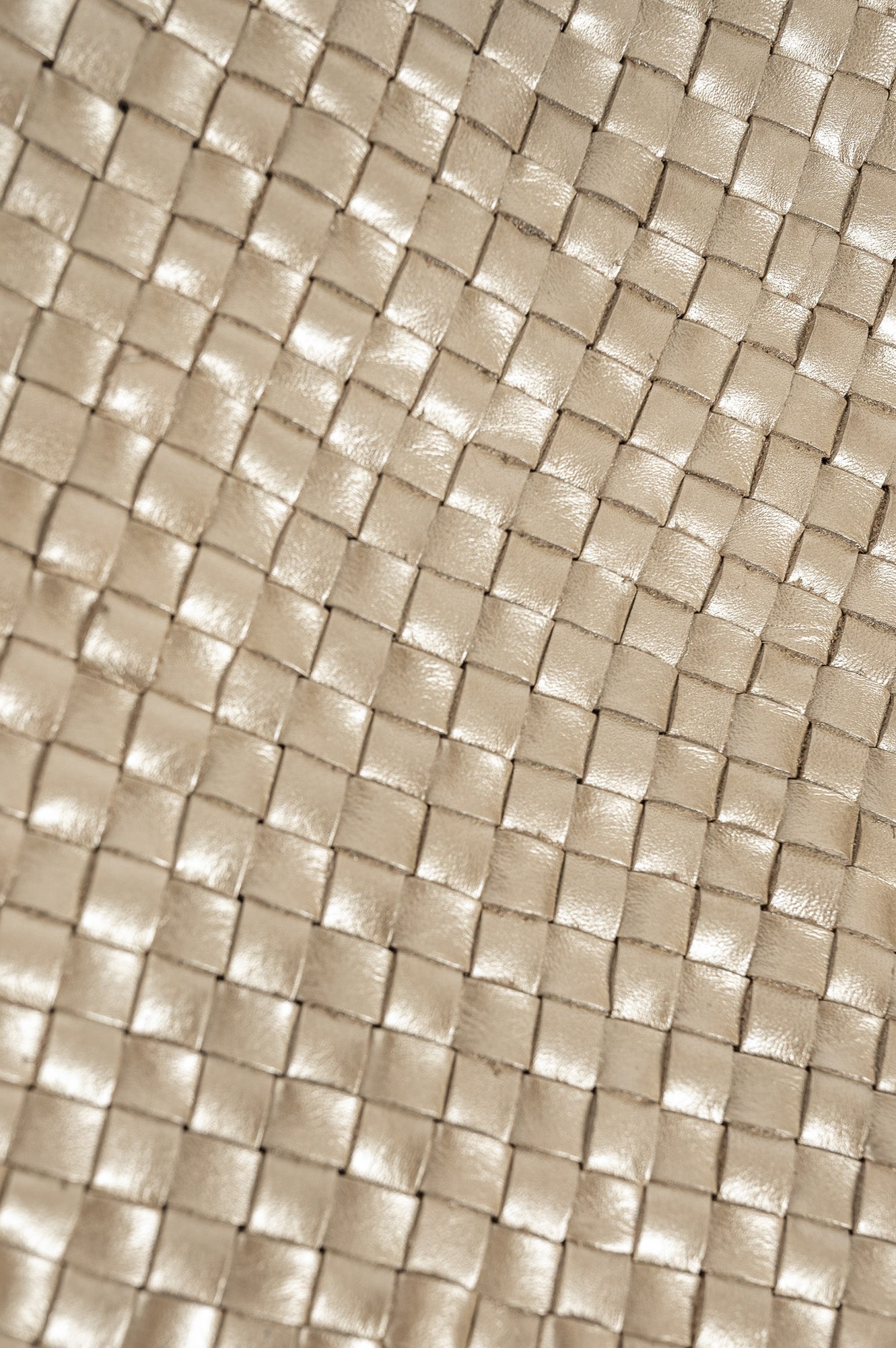 Tote Class 035 | Woven Platino Leather