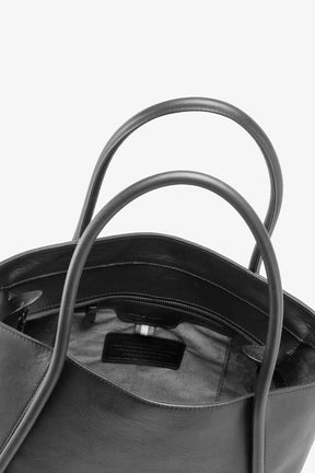 Shoulder Bag Cabala 010 | Cognac Leather