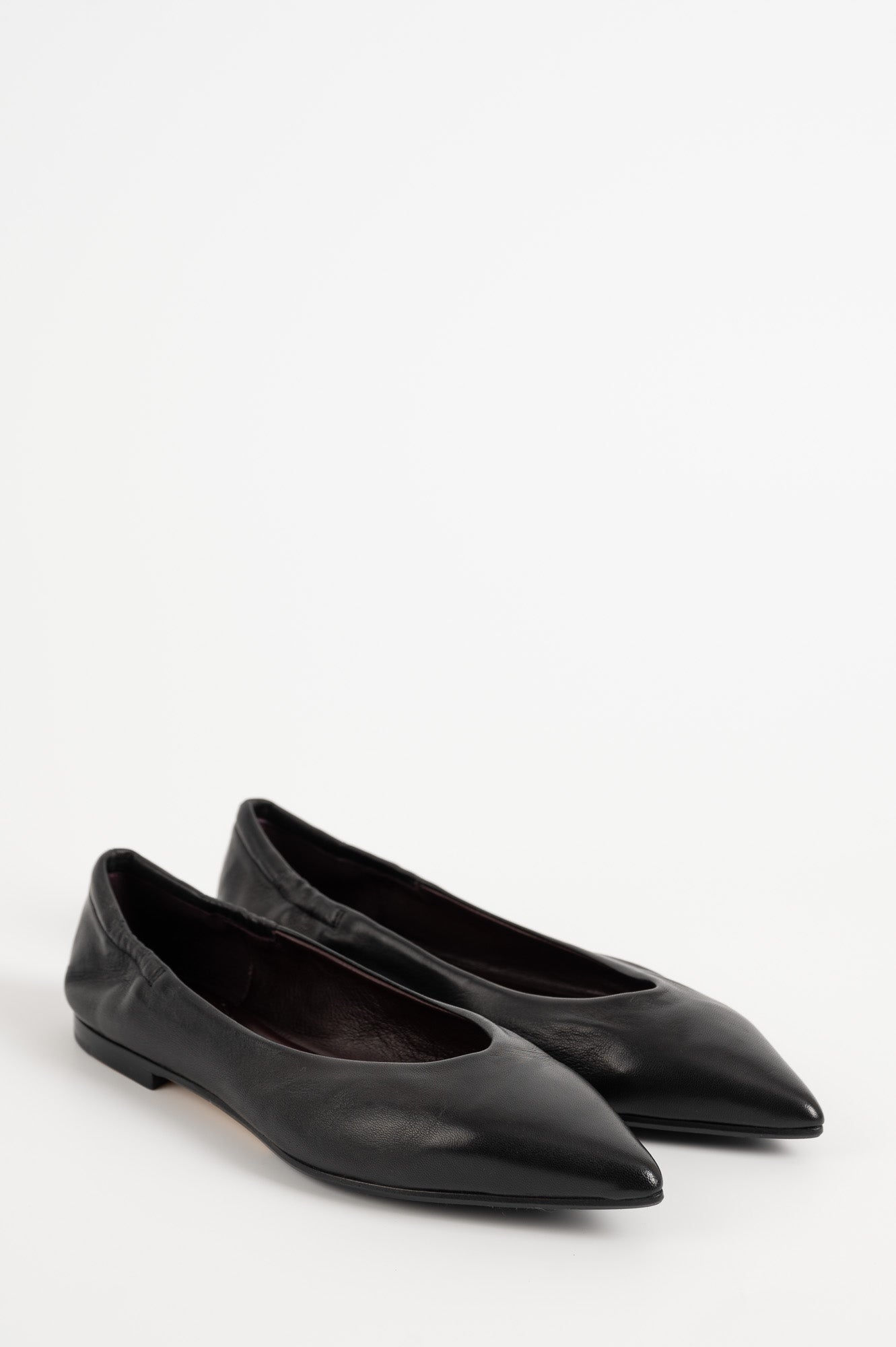 Flat Ballerina Ingrid 000 | Black Leather