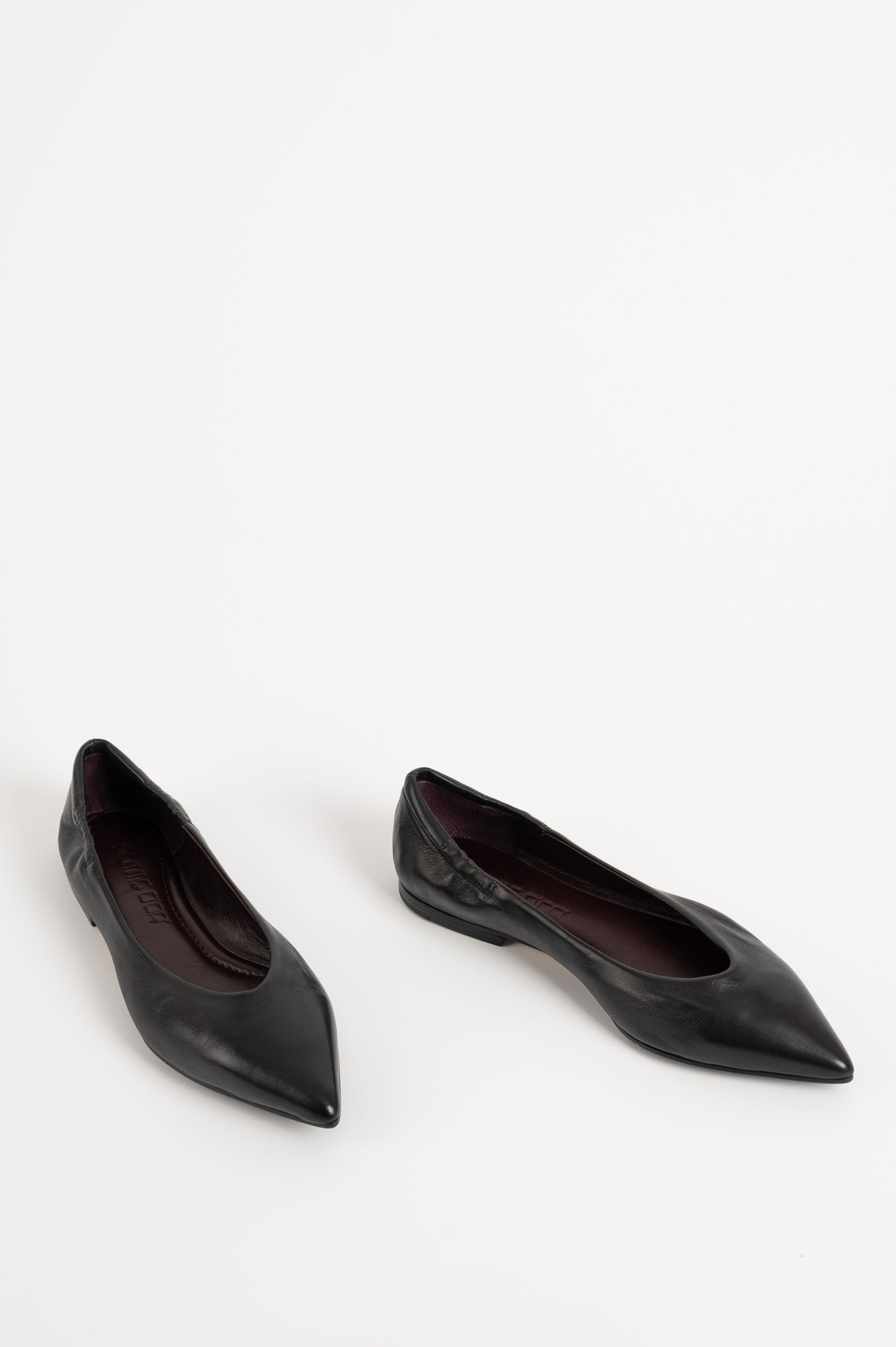 Flat Ballerina Ingrid 000 | Black Leather