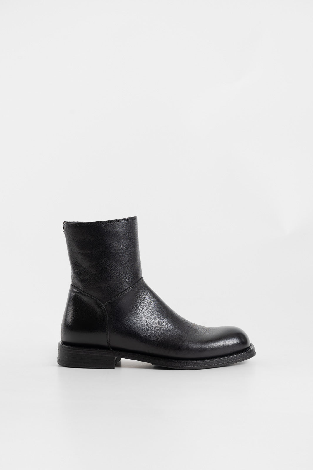 Mid Boot Skim | Black Buffalo Leather