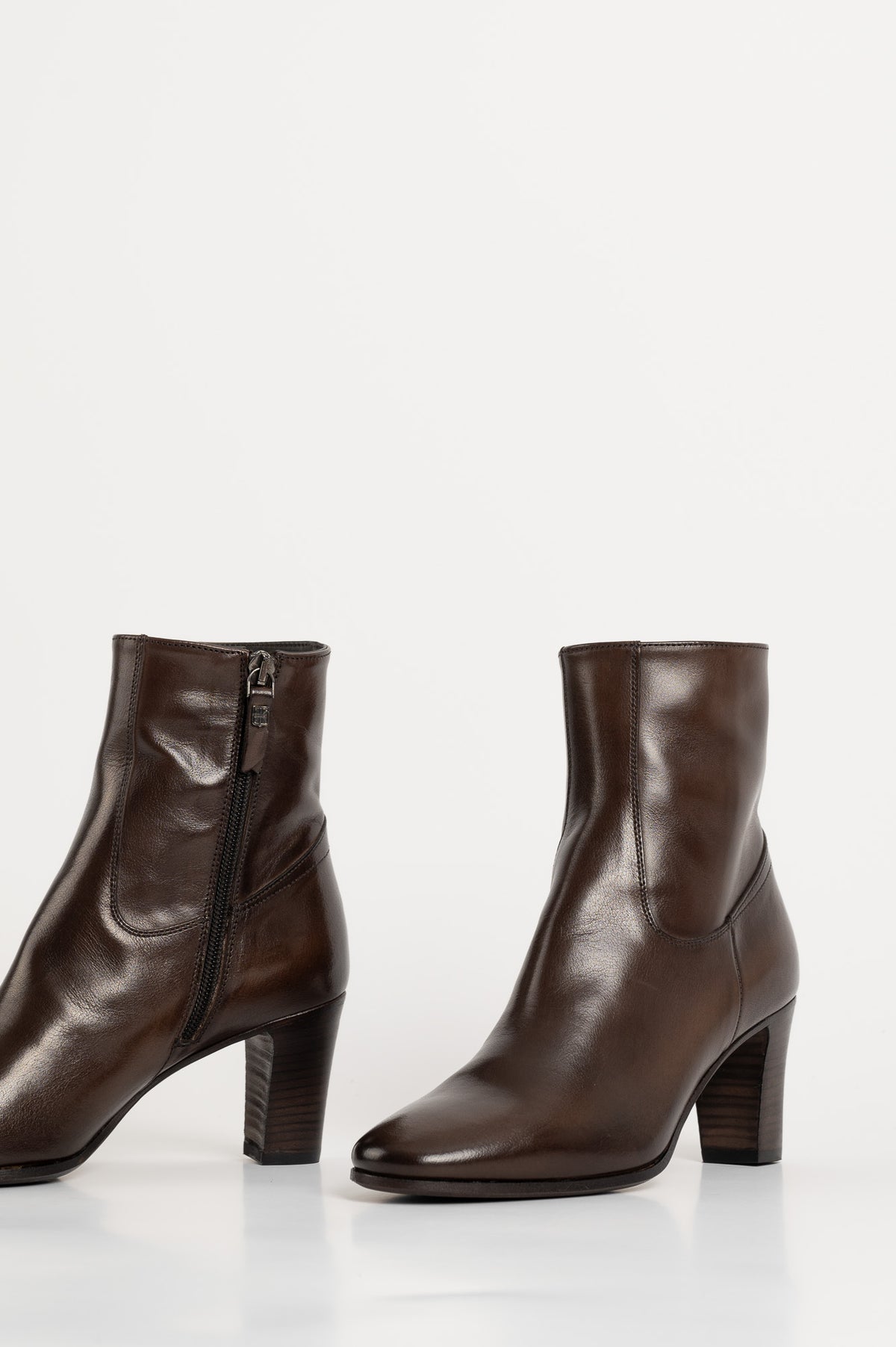 Boots Nibs 230 | Brown Leather